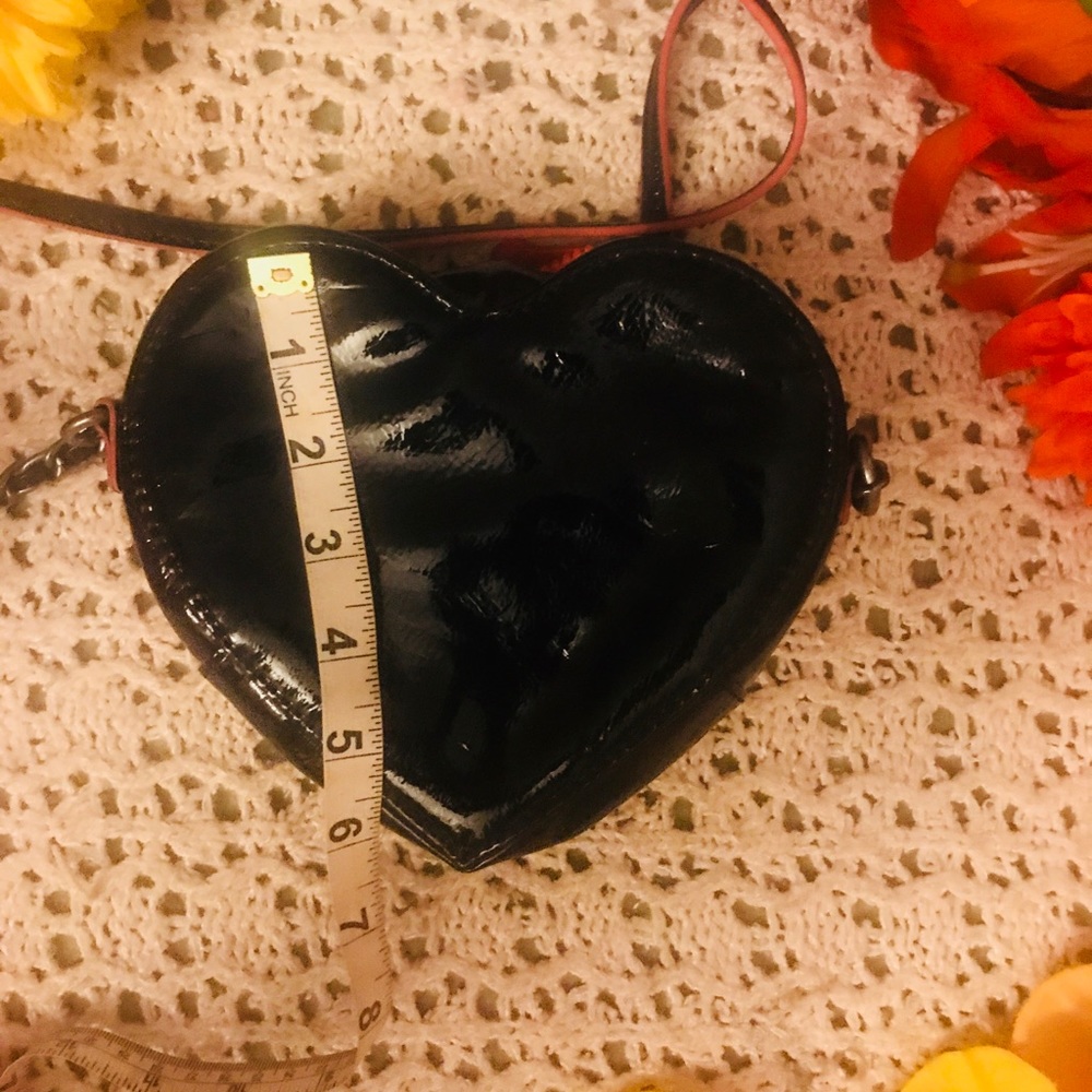 Princess Vera Wang Girl’s Heart Shaped Bag - Picture 8 of 8